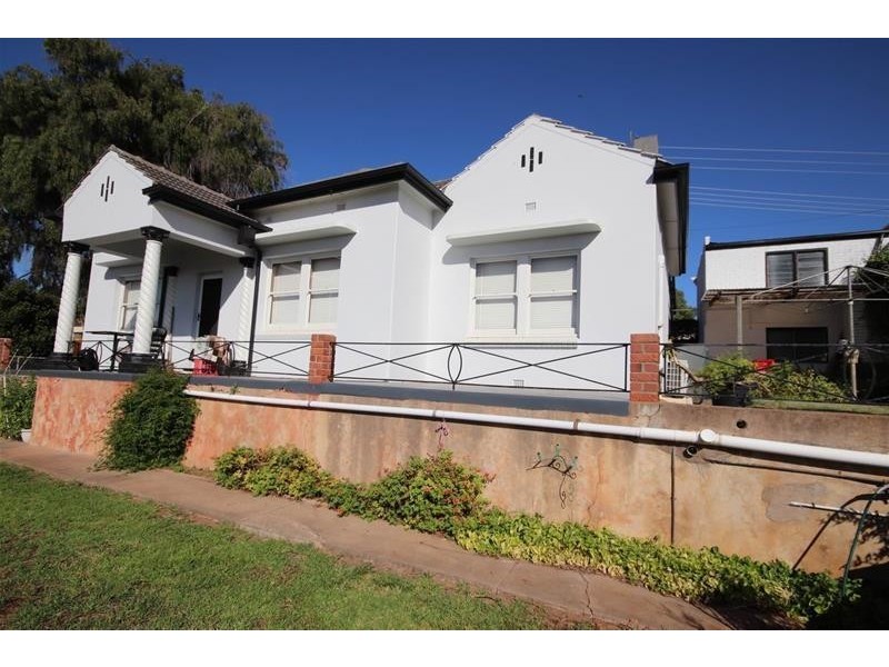 16 William Street, Mannum SA 5238