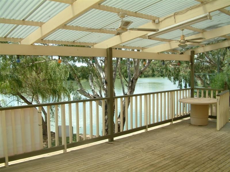 3 Greenbanks Drive, Greenbanks SA 5253