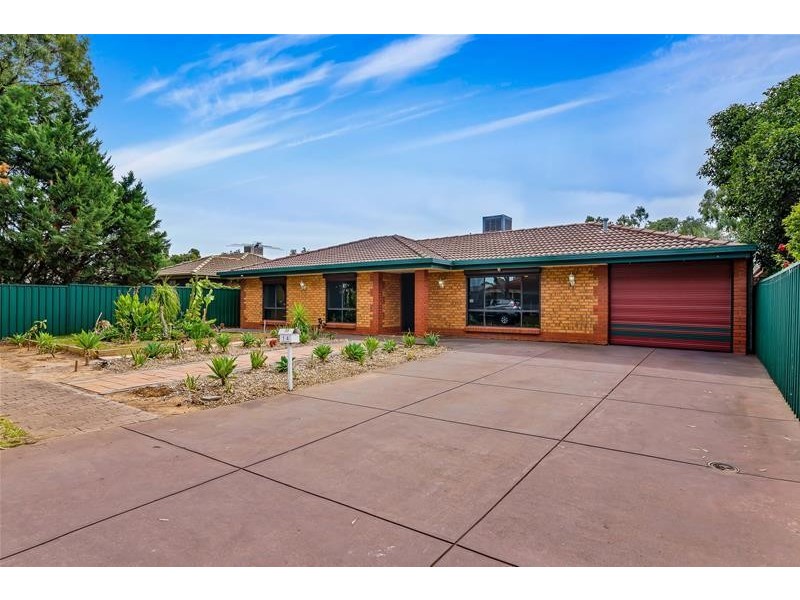 14 Redford Court, Paralowie SA 5108