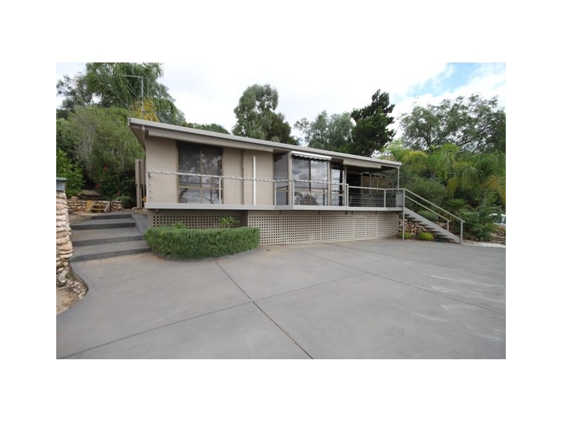 770 East Front Road YOUNGHUSBAND Via, Mannum SA 5238