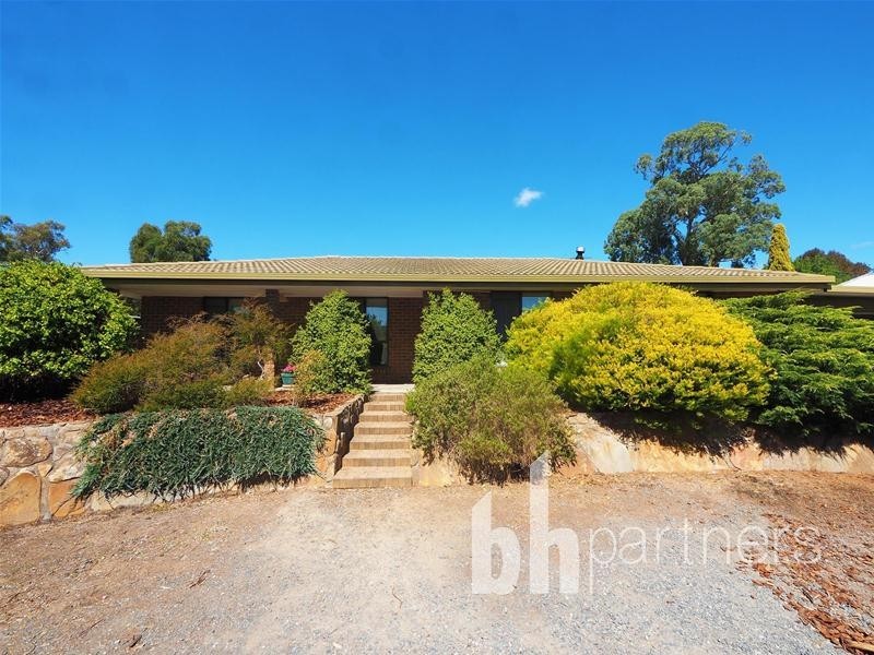 12 Showground Road, Mount Pleasant SA 5235