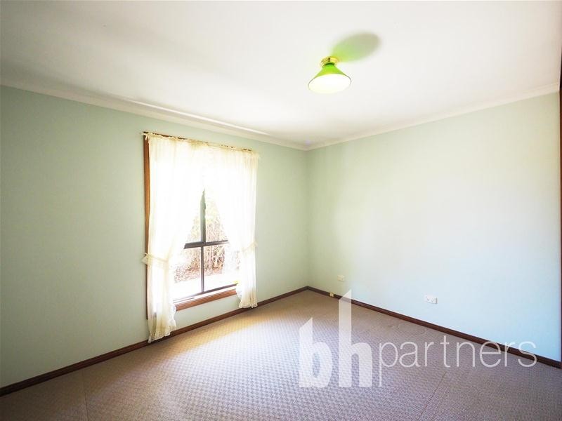 12 Showground Road, Mount Pleasant SA 5235