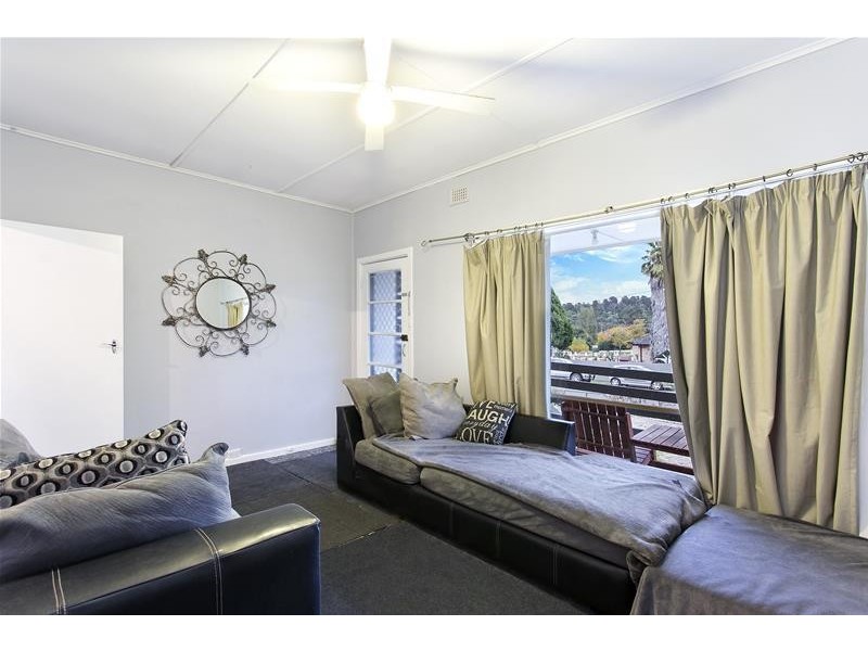 8 Onkaparinga Street, Lobethal SA 5241