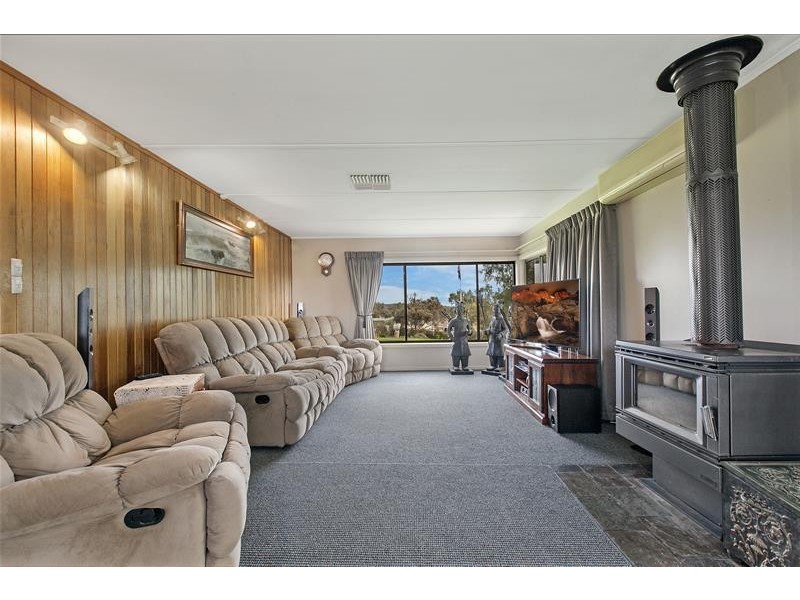 730 East Front Road Younghusband, Mannum SA 5238