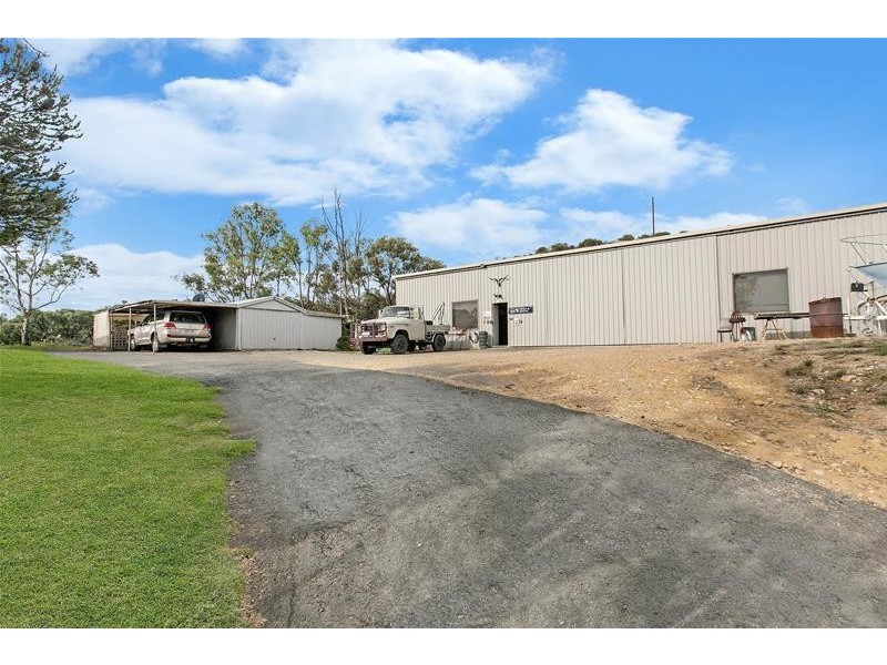 730 East Front Road Younghusband, Mannum SA 5238