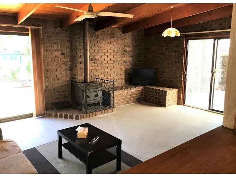 32 Columbia Crescent, Hallett Cove SA 5158