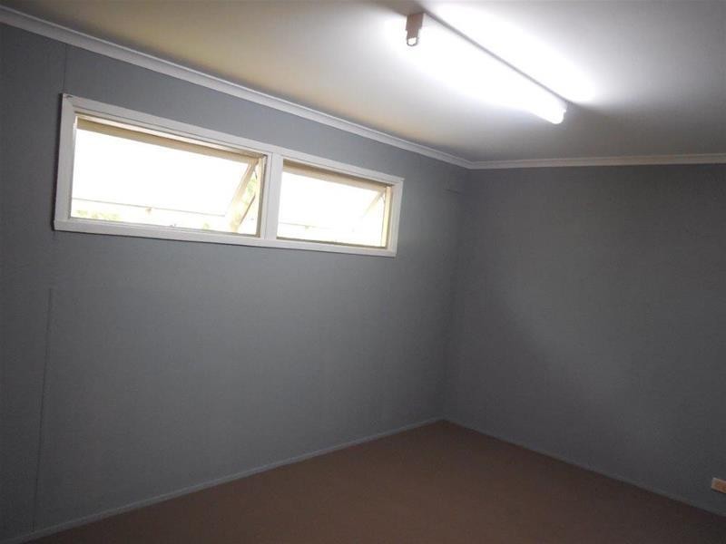 2 Saleyard Road, Mount Pleasant SA 5235