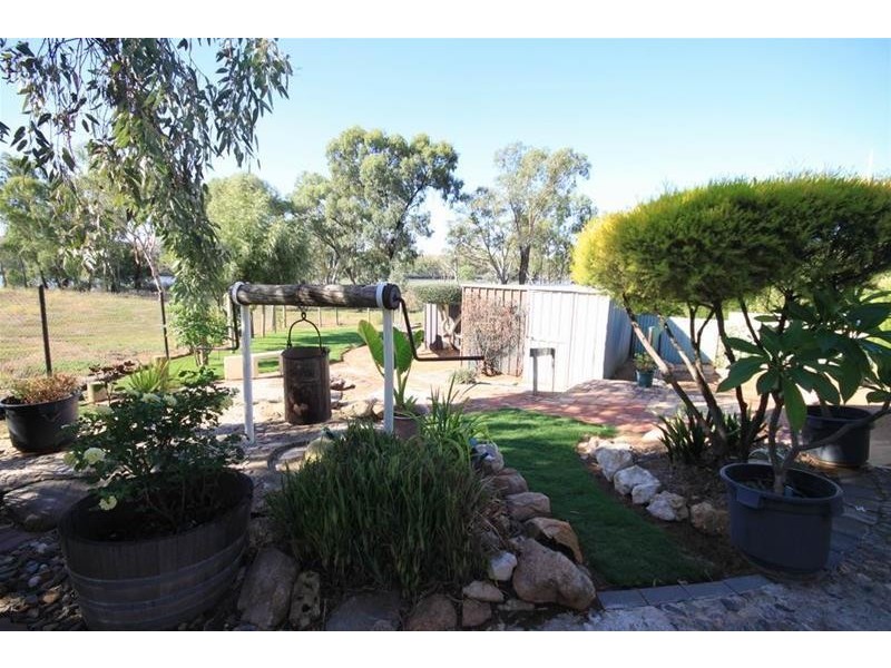 11 Khancoban Place, Younghusband SA 5238