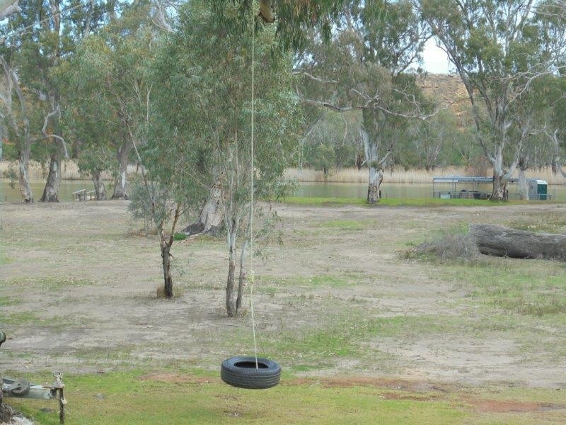 50 Riverside Road, Marks Landing, Swan Reach SA 5354