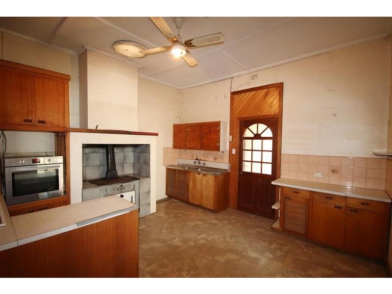 8 Queen Mary Street, Mannum SA 5238