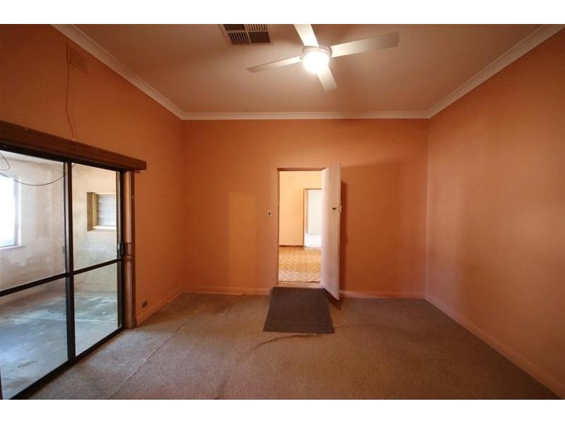 8 Queen Mary Street, Mannum SA 5238