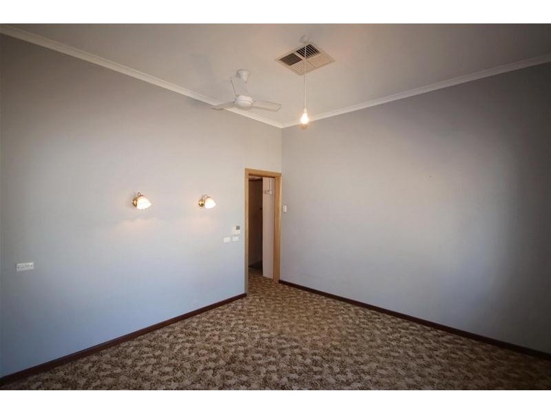 8 Queen Mary Street, Mannum SA 5238