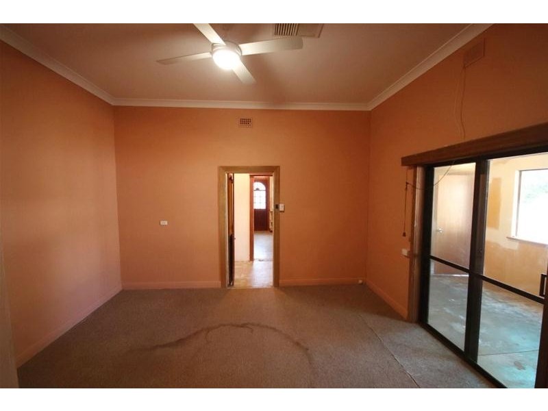 8 Queen Mary Street, Mannum SA 5238