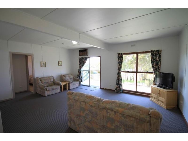 1490 East Front Road, Younghusband SA 5238