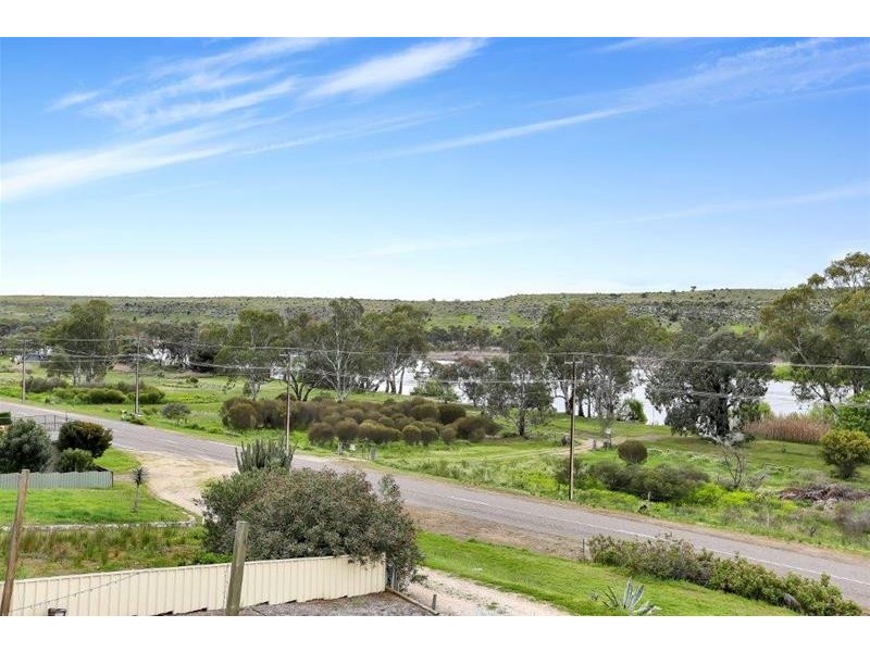 1420 East Front Road Younghusband, Mannum SA 5238