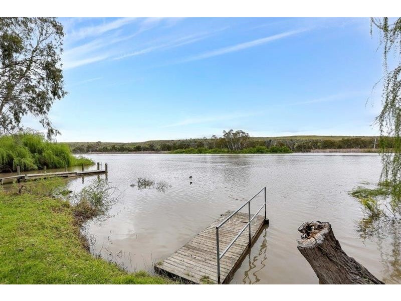1420 East Front Road Younghusband, Mannum SA 5238