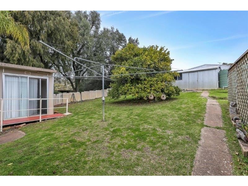 1420 East Front Road Younghusband, Mannum SA 5238