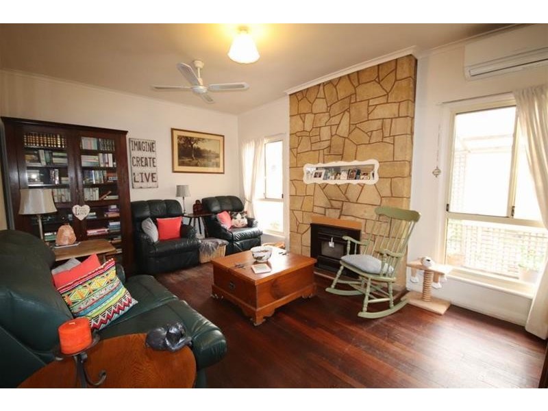 64 Adelaide Road, Mannum SA 5238