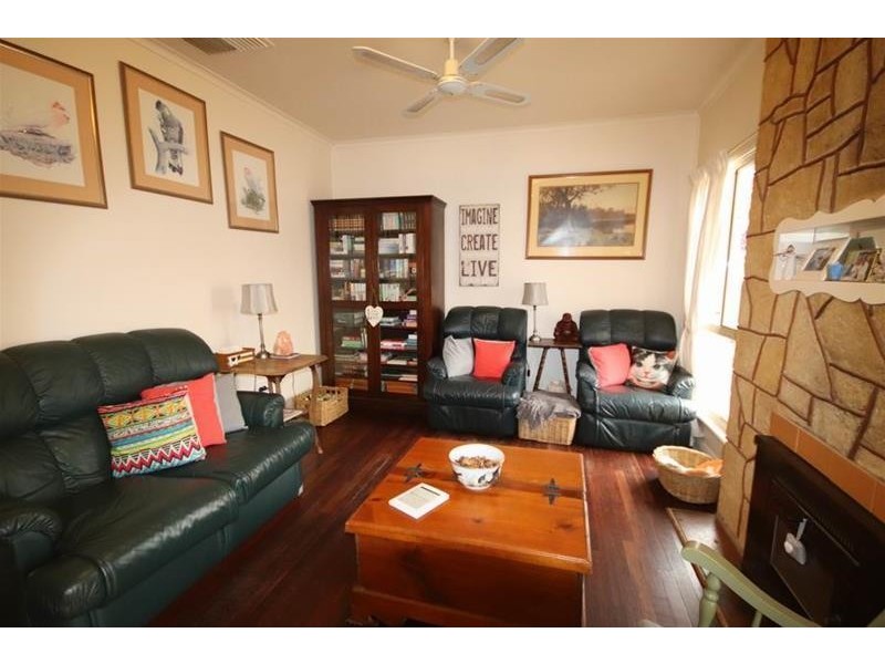 64 Adelaide Road, Mannum SA 5238