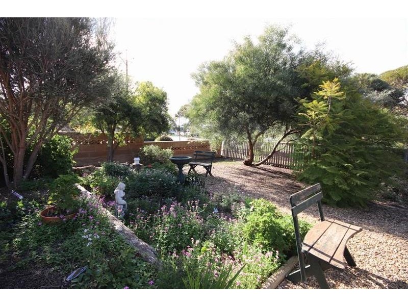 64 Adelaide Road, Mannum SA 5238