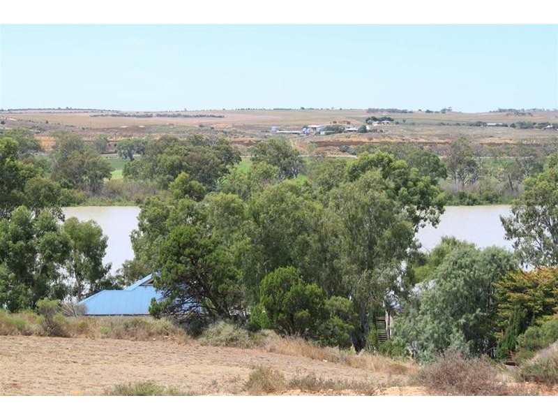 13 Esplanade, Mannum SA 5238