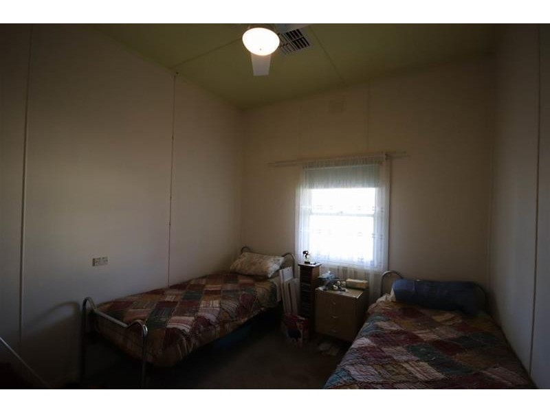 34 Adelaide  Road, Mannum SA 5238