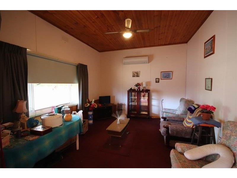 34 Adelaide  Road, Mannum SA 5238