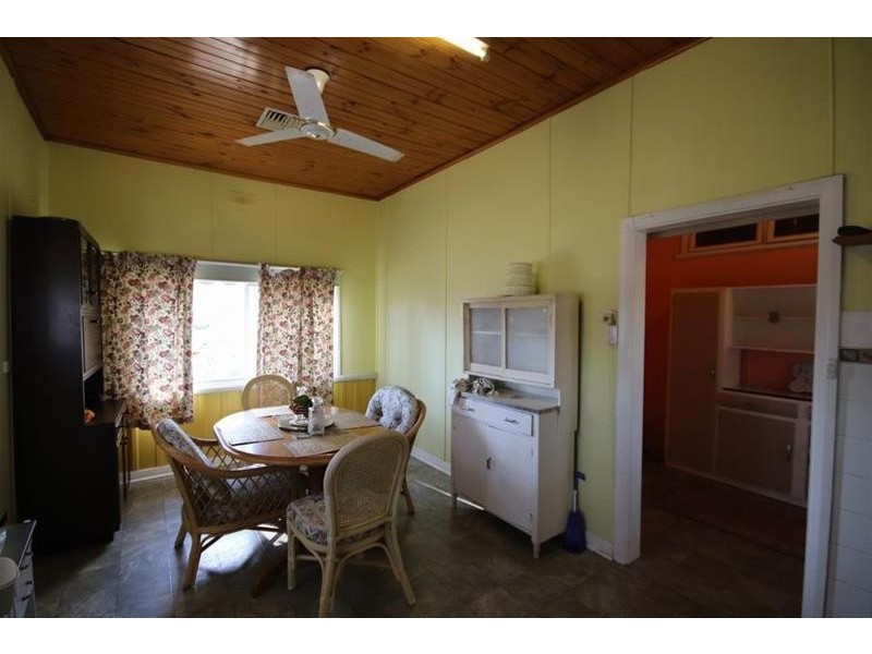 34 Adelaide  Road, Mannum SA 5238