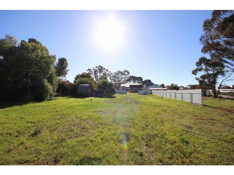 34 Adelaide  Road, Mannum SA 5238