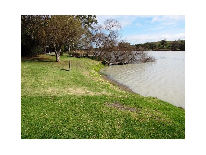 Lot 3  Julanka Holdings East Front  Road, Younghusband SA 5238