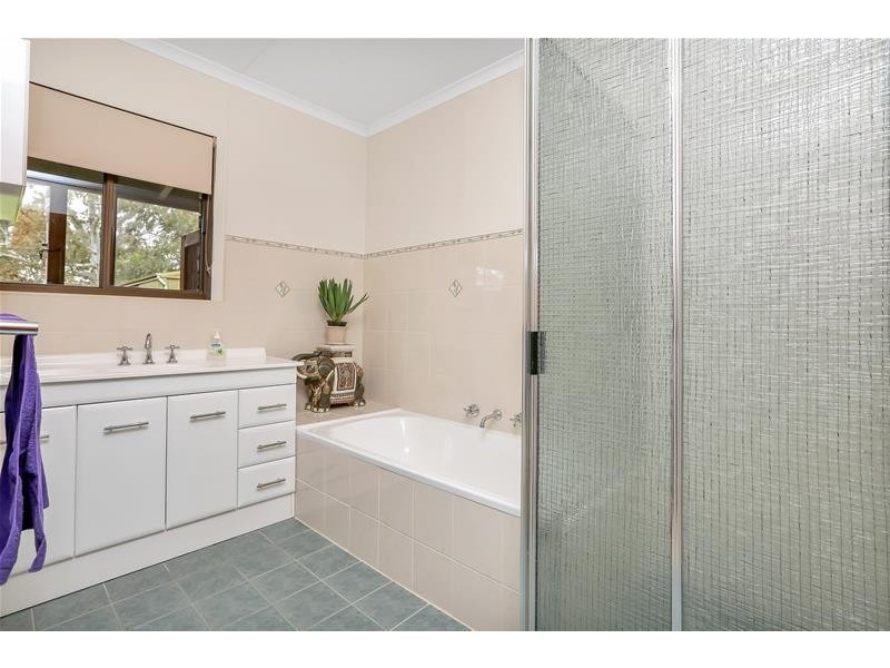 24 Melrose Street, Mount Pleasant SA 5235