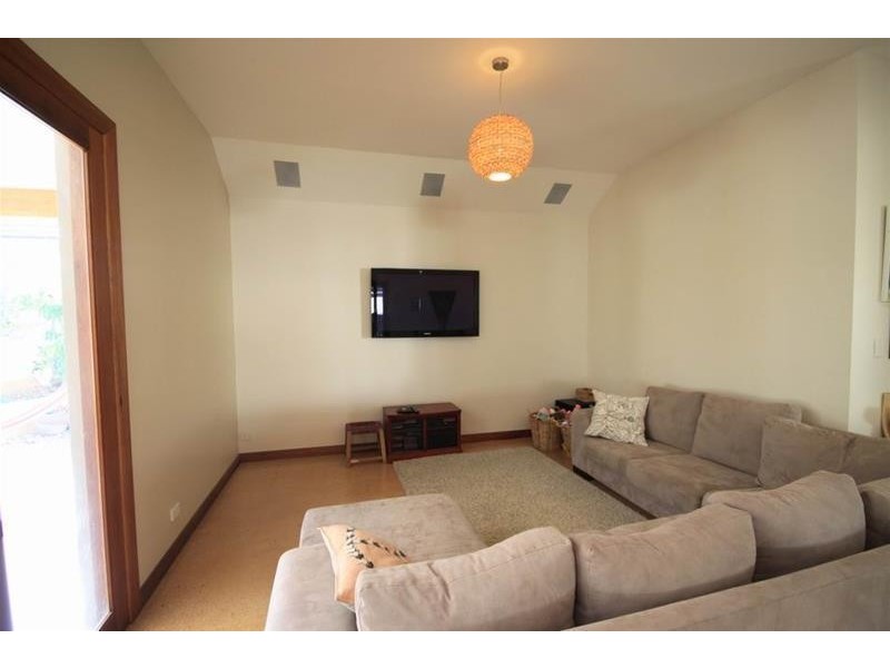 15 Walker Avenue, Mannum SA 5238