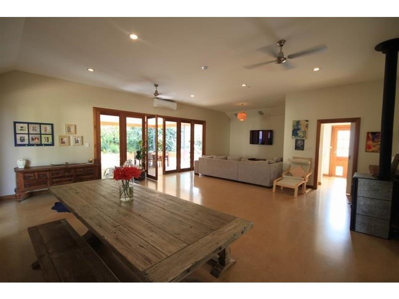 15 Walker Avenue, Mannum SA 5238