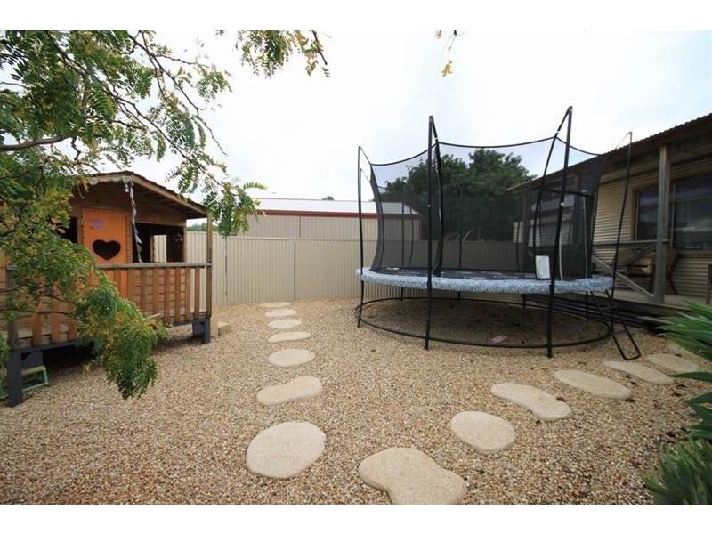 15 Walker Avenue, Mannum SA 5238