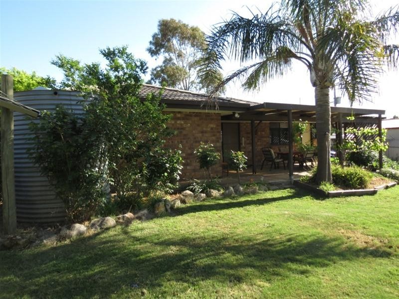 6 Johannes Street, Springton SA 5235