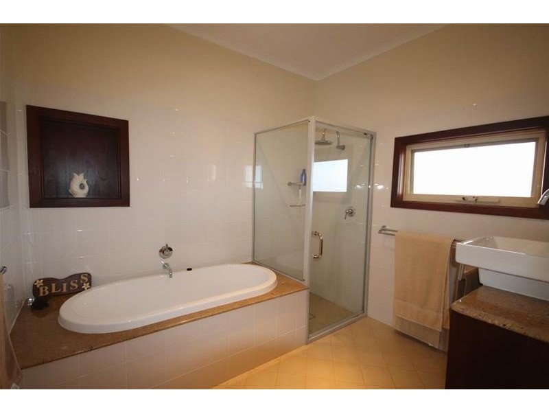 24 Lahne Road Cowirra via, Mannum SA 5238