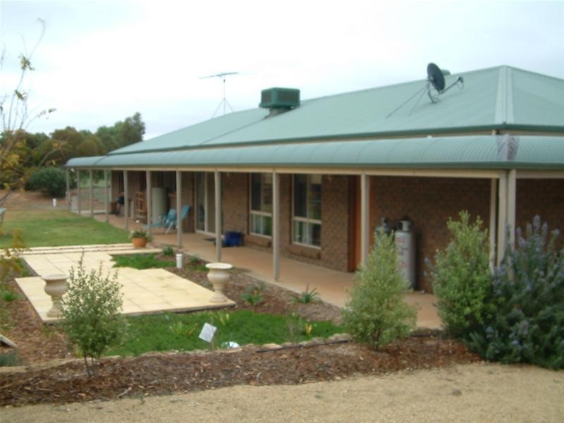 60 Needles Road ‘AMELIA HEIGHTS’, Caloote SA 5254