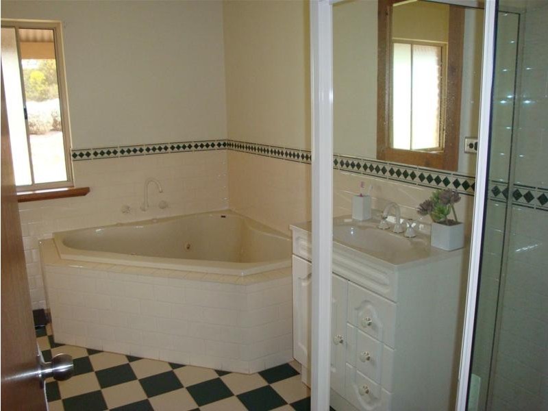 60 Needles Road ‘AMELIA HEIGHTS’, Caloote SA 5254