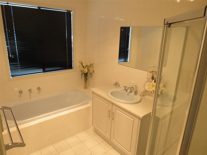 10 Walker Avenue, Mannum SA 5238