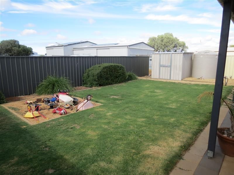 10 Walker Avenue, Mannum SA 5238