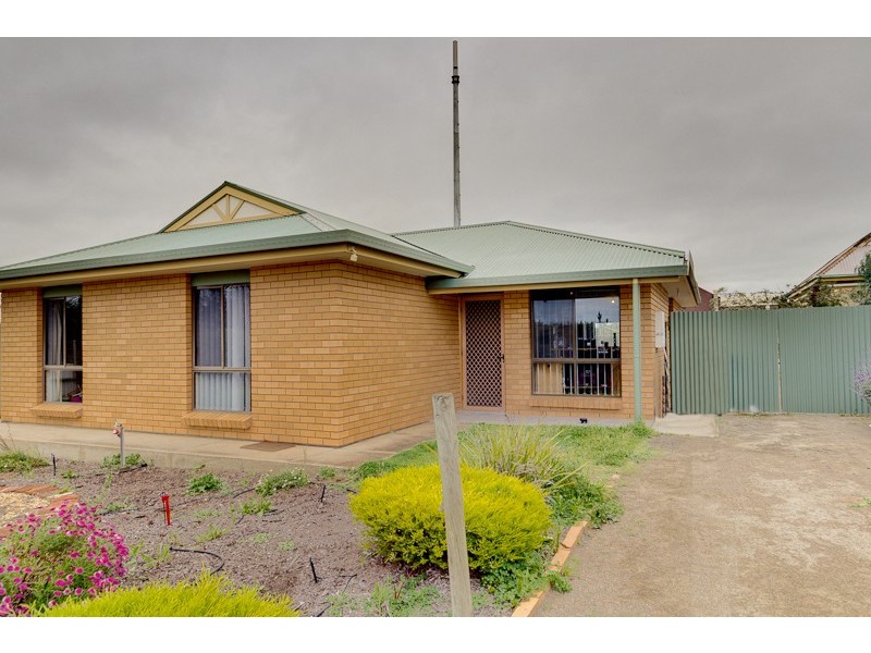 8 Clara Street, Murray Bridge SA 5253