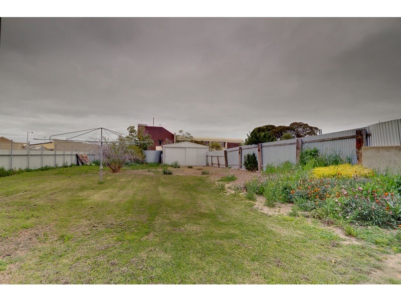 8 Clara Street, Murray Bridge SA 5253