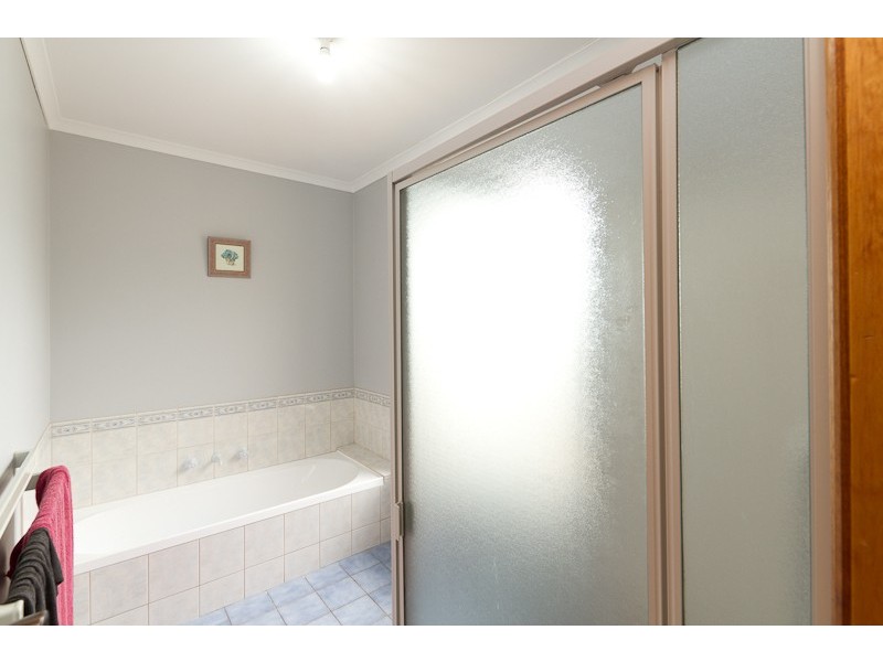 8 Clara Street, Murray Bridge SA 5253