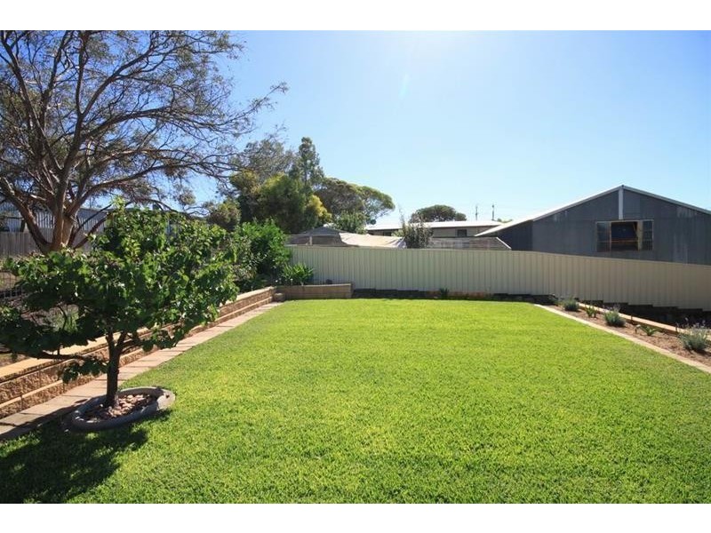 16 Baseby Road, Mannum SA 5238