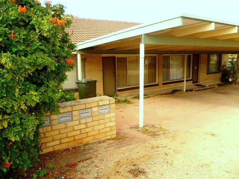 1, 2, 3, 4/16 Walker Avenue, Mannum SA 5238