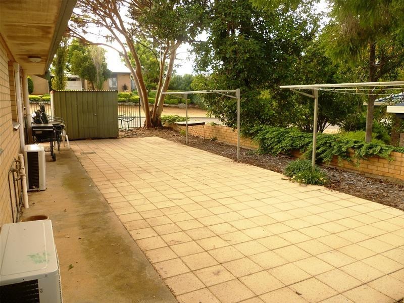 1, 2, 3, 4/16 Walker Avenue, Mannum SA 5238