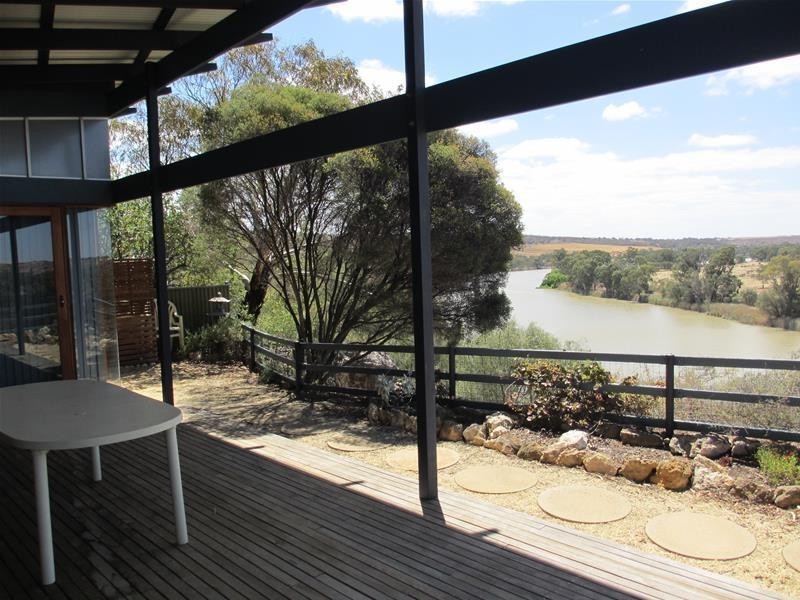 206 Cliff View Drive, Walker Flat SA 5238