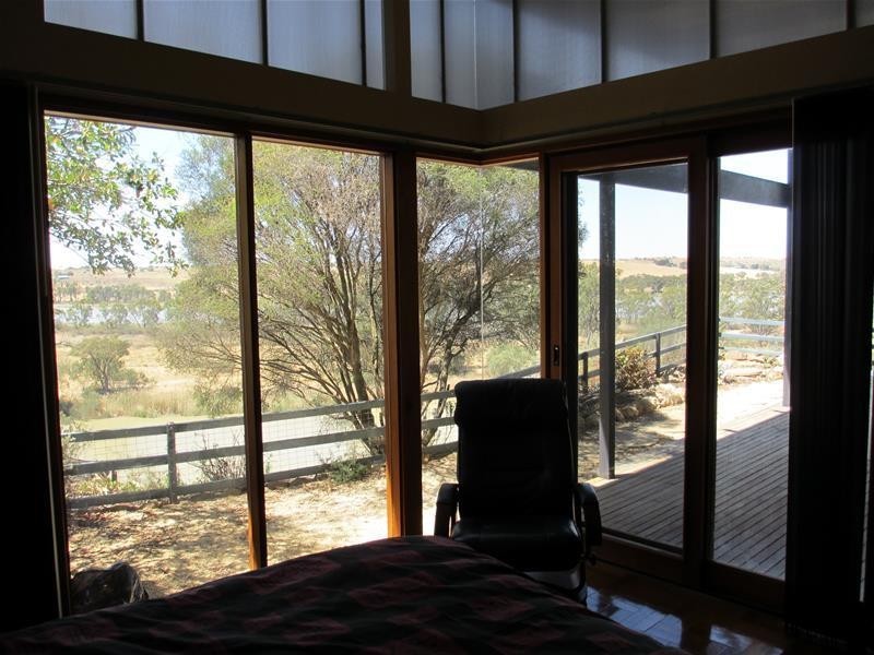 206 Cliff View Drive, Walker Flat SA 5238