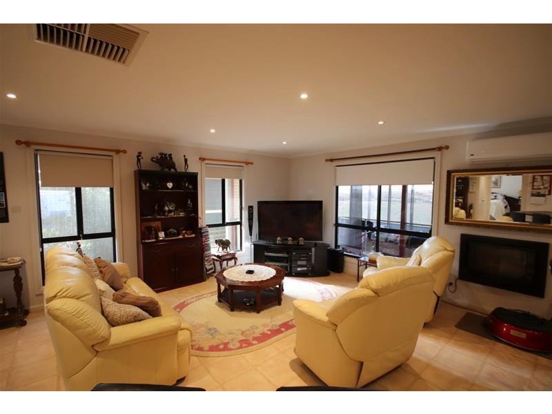 2 Edward Street, Mannum SA 5238