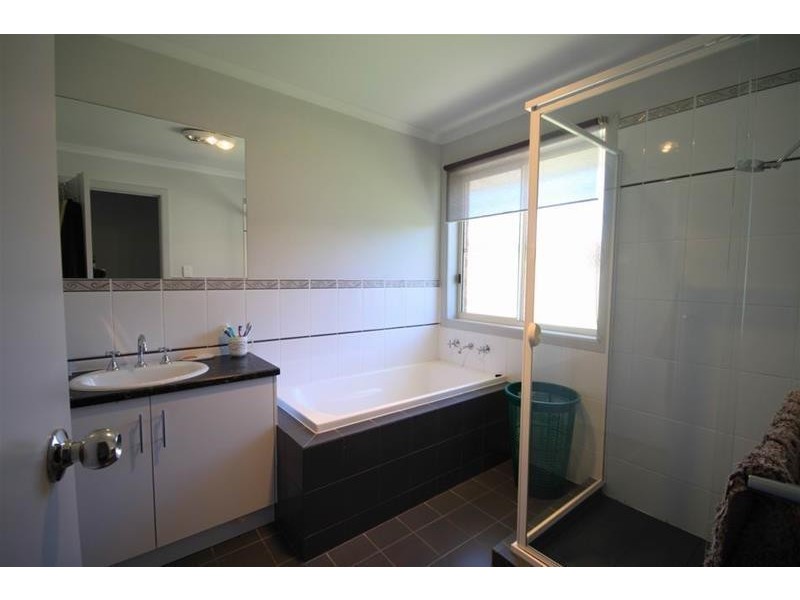 33 Hume Avenue, Murray Bridge SA 5253